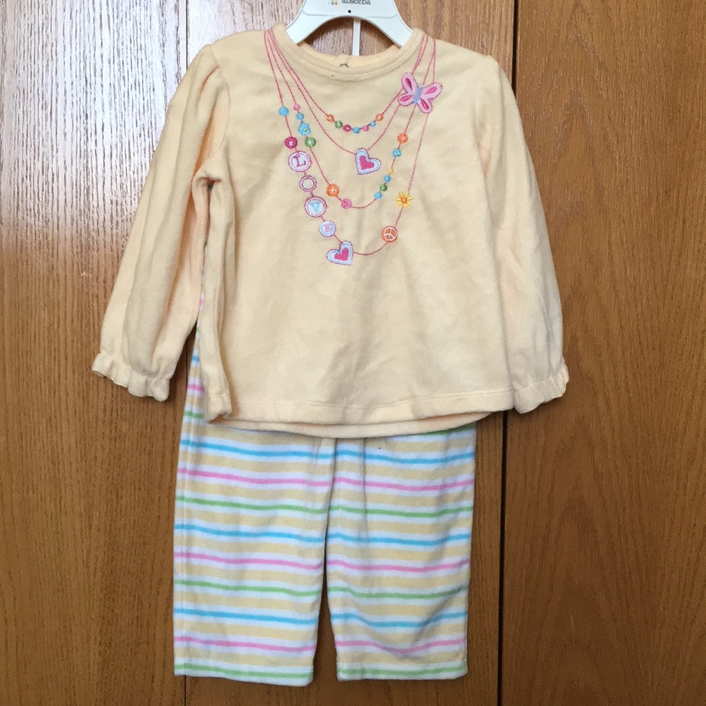 Nwot pajama set - Picture 1 of 3